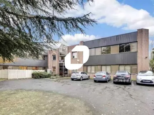 Bureaux 235 m²