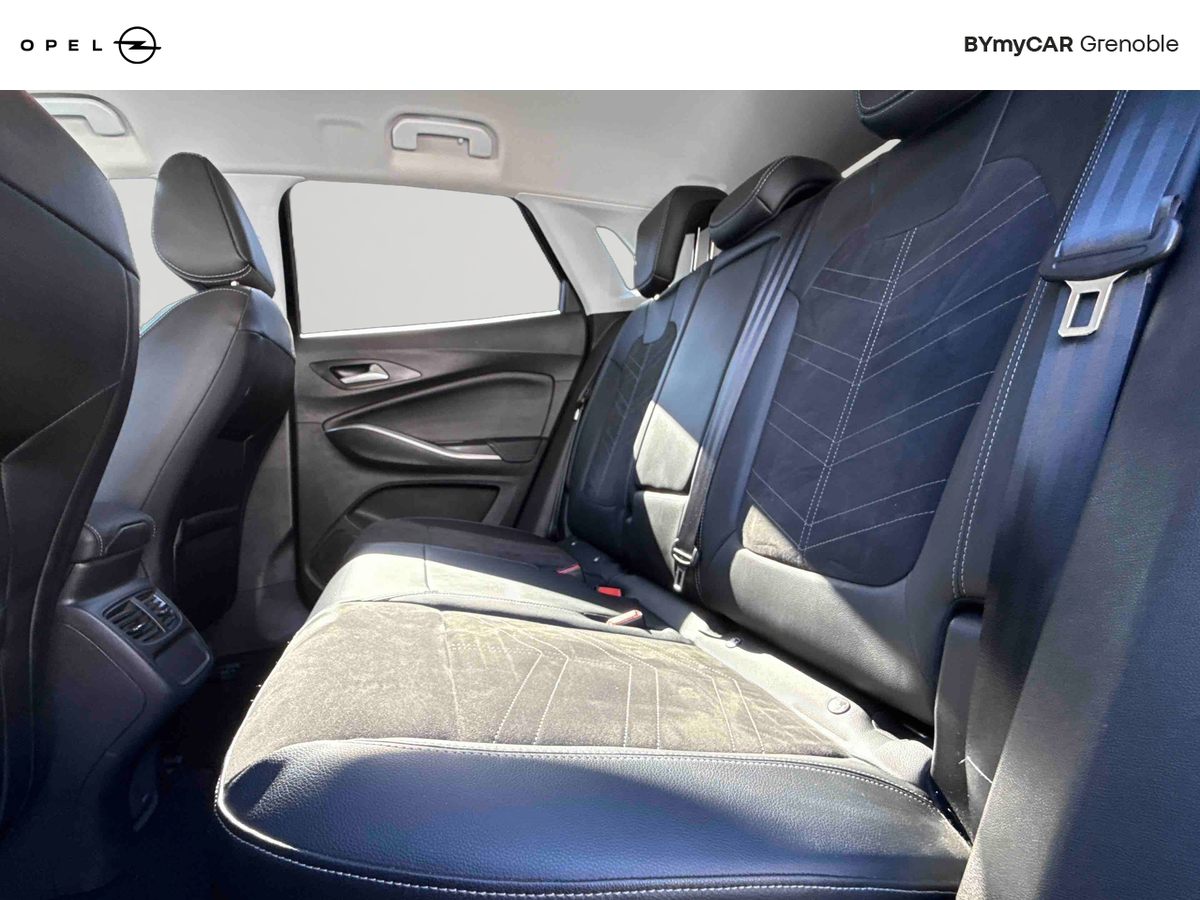 Opel Grandland Hybrid 225 ch BVA8 — photo 12