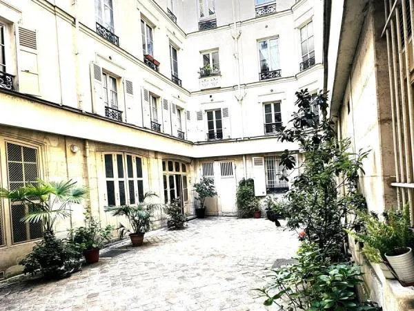 VENTE IMMO-INTERACTIF - Appartement boulevard Beaumarchais Paris 4