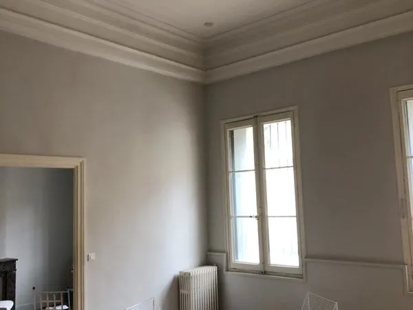 Bureau double privatif 45 m² + espace commun 29 m² - Nîmes Préfecture