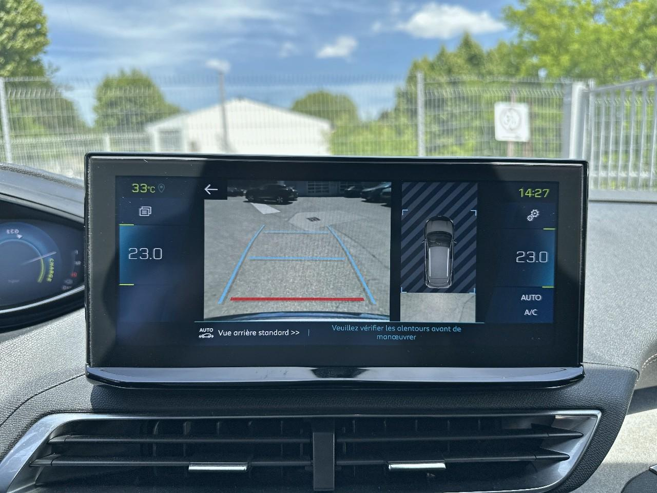 Peugeot 3008 hybrid 225ch gt e-eat8 — photo 16