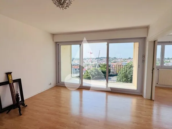 Appartement La Roche Sur Yon 2 pièce(s) 59.59 m2