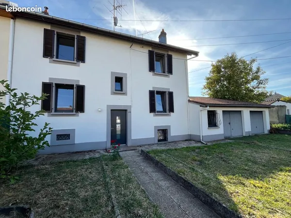 Maison rénovée de 2 chambres à louer