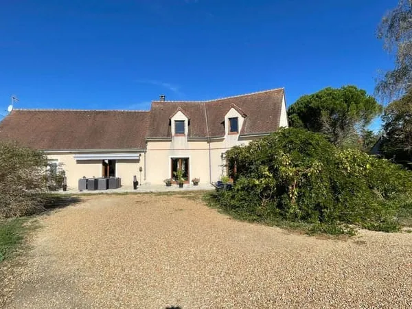 Maison 8 pièces 257 m²