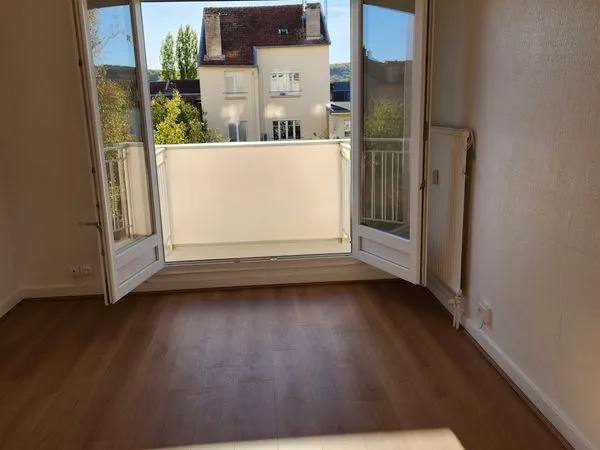 Appartement F2 avec balcon - 33 m2 - Laxou - 595 charges comprises
