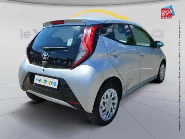 Toyota Aygo 1.0 vvt-i 72ch x-play 5p my20 — photo 6