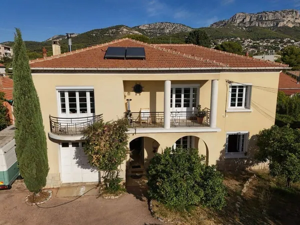 Villa 7 pièces 207 m²