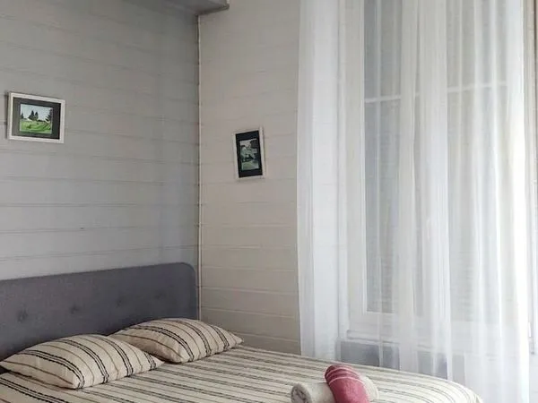 Studio 24 m² rénové et meublé - Chaprais - Gare à 3 min + cave