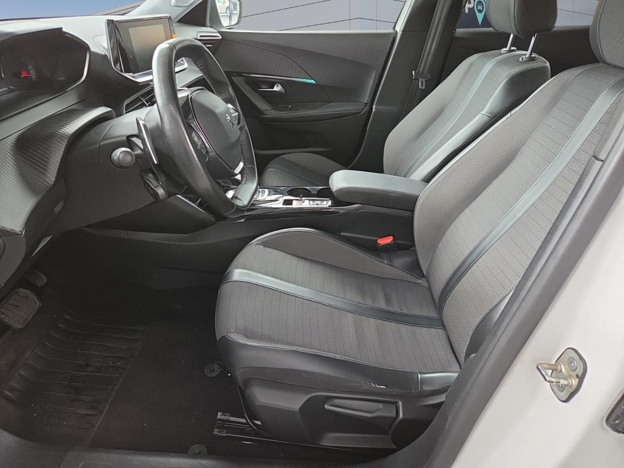 Peugeot 2008 1.5 bluehdi 130ch s&s allure eat8 125g — photo 9