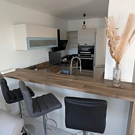 T2 meublé avec balcon
