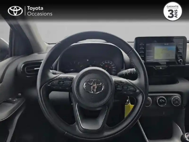 Toyota Yaris 70 vvt-i dynamic business 5p my22 — photo 9