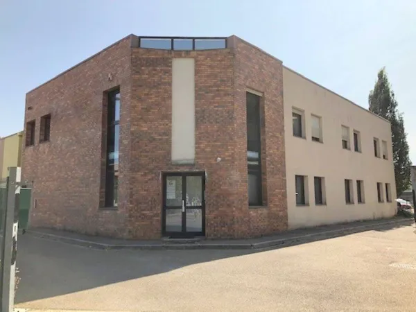 Bureaux 90 m²