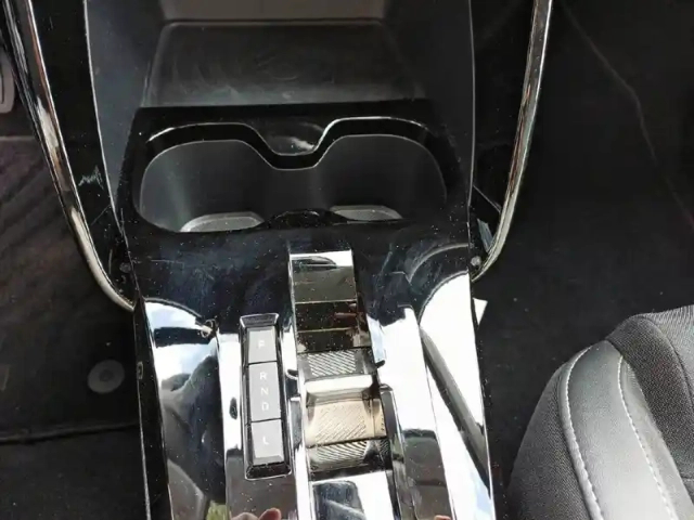 Citroën C3 hybride 110 ch automatique — photo 14