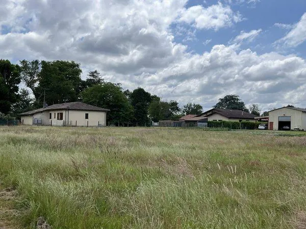 Terrain constructible 1500 m²