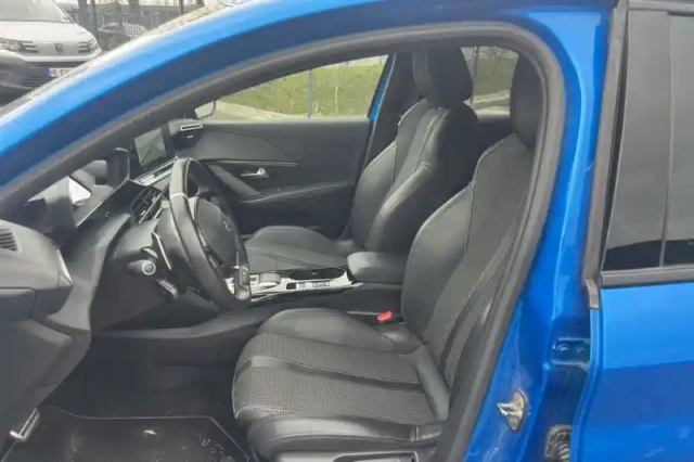 Peugeot 208 puretech 130 s&amp;s eat8 — photo 10