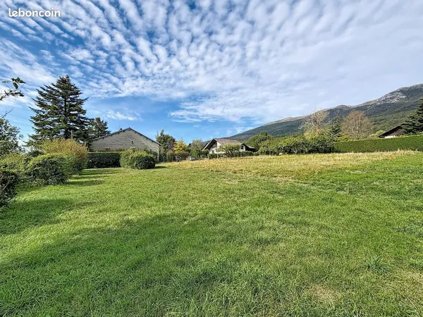 Terrain 697 m² Thoiry