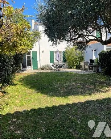 Maison 12 pièces 200 m²