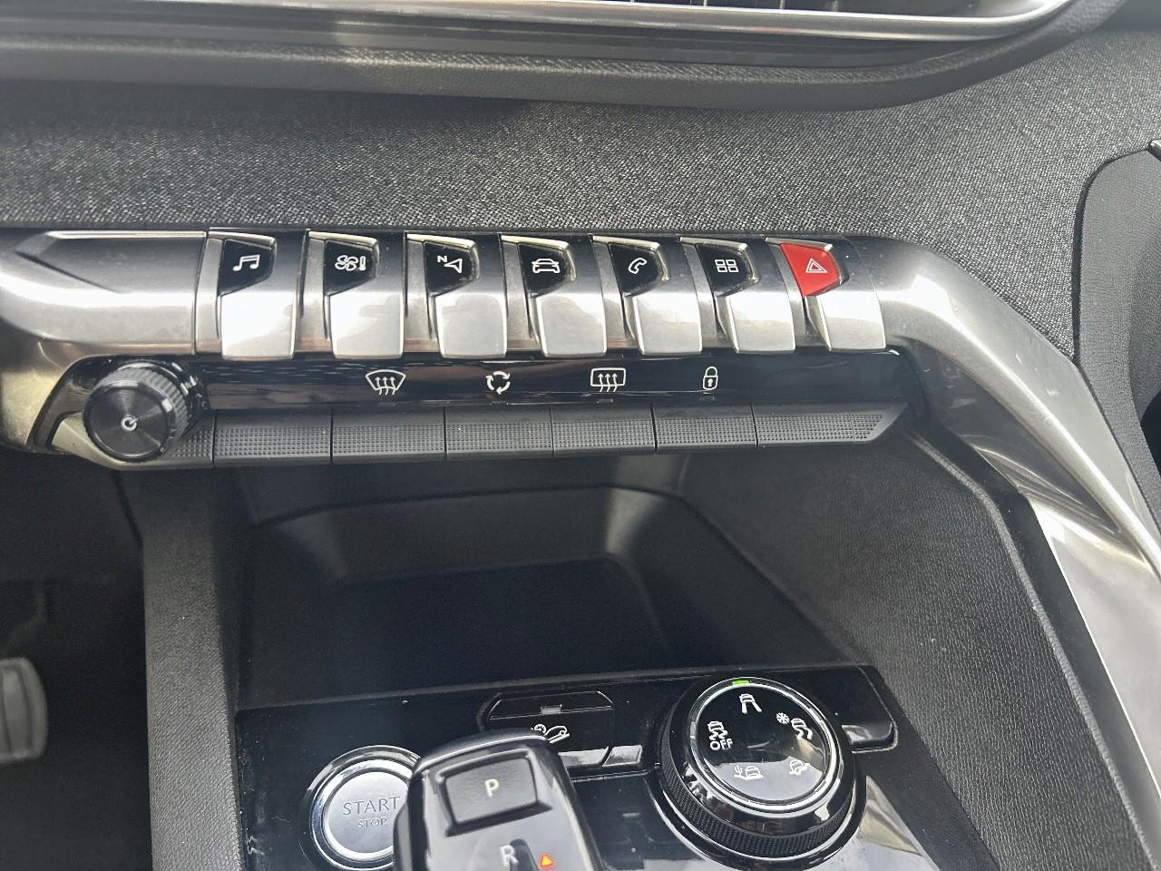 Peugeot 3008 1.2 puretech 130ch allure s&s eat6 — photo 17