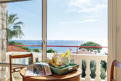Villa 8 pièces 222 m²