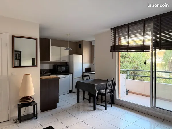 Location meublée Marseille 8ème