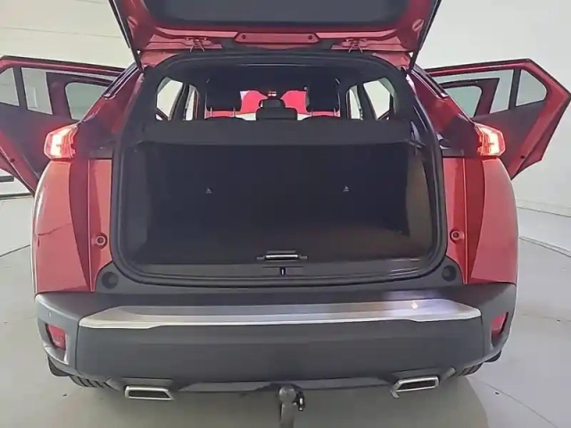 Peugeot 2008 puretech 130 s&amp;s bvm6 — photo 6