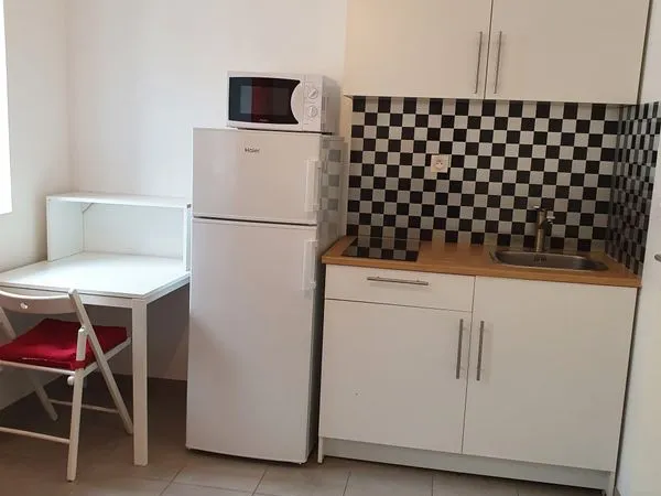 Studio Meublée pour etudiant 13005