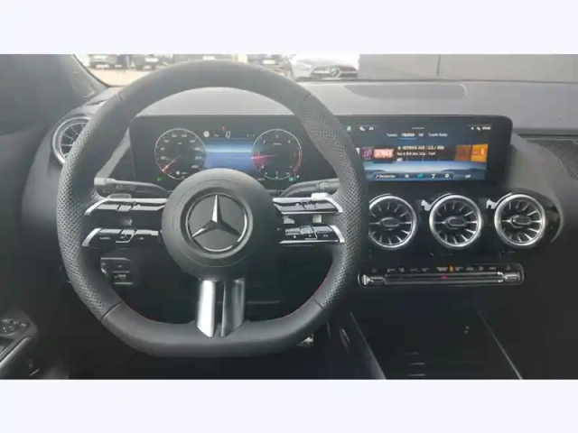 Mercedes Gla 180 d — photo 16