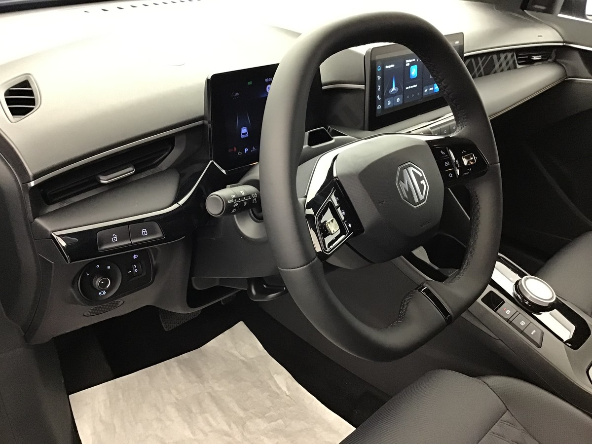 MG MG3 — photo 10