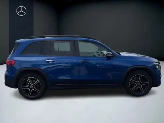 Mercedes Glb 220 d 4matic amg line — photo 26