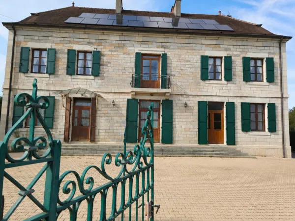 Maison 12 pièces 333 m²