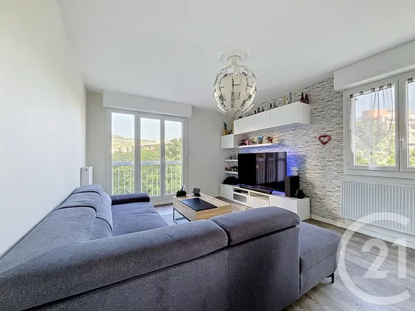 Appartement 5 pièces 94 m²