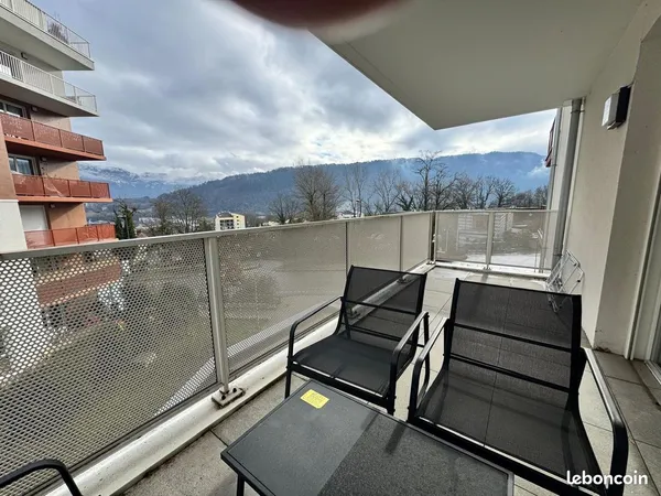 T3 - terrasse vue montagnes- parking privée et garage possibles