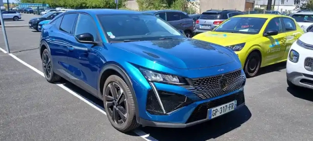 Peugeot 408 puretech 130 ch s&amp;s eat8 — photo 2