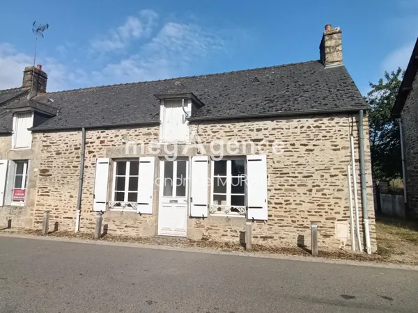 LA PALLU - MAISON DE BOURG AVEC JARDIN