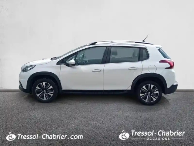 Peugeot 2008 puretech 130ch s&amp;s bvm6 allure — photo 5