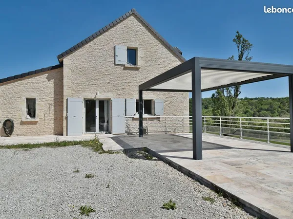 Propriété 6 pièces 123 m²