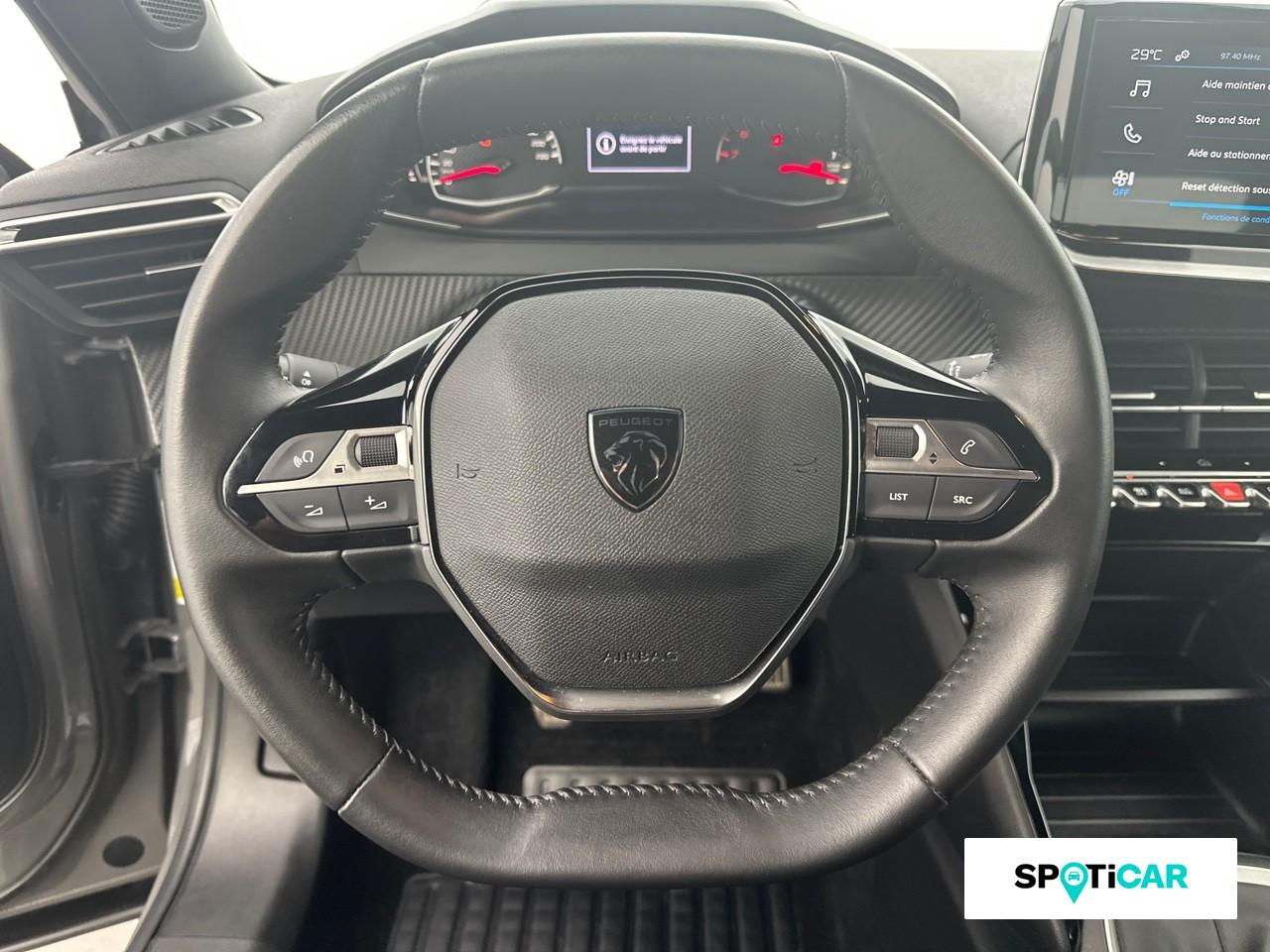 Peugeot 2008 1.2 puretech 100ch s&s active — photo 12