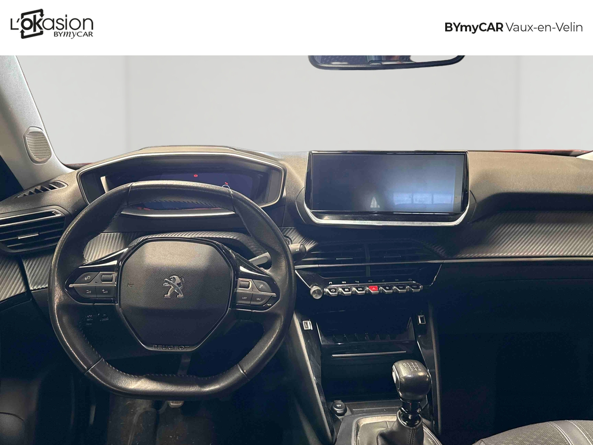 Peugeot 2008 PureTech 130 S&amp;S EAT8 — photo 9