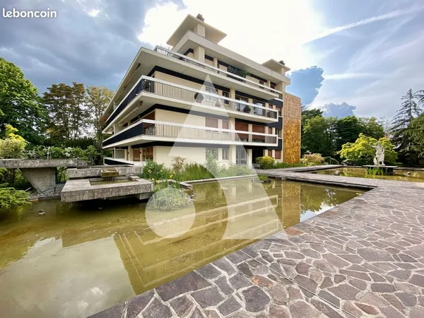 Appartement 5 pièces 107 m²