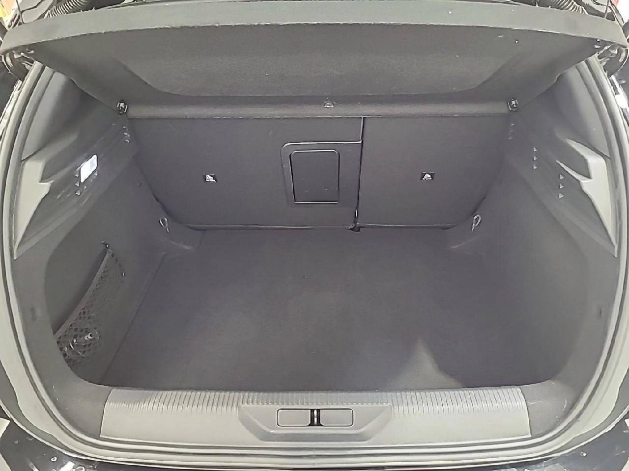 Peugeot 308 puretech 130ch s&s eat8 allure pack — photo 14