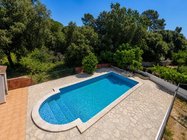 Maison 8 pièces 239 m²