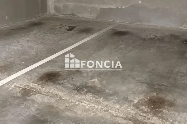 Parking 13 m²