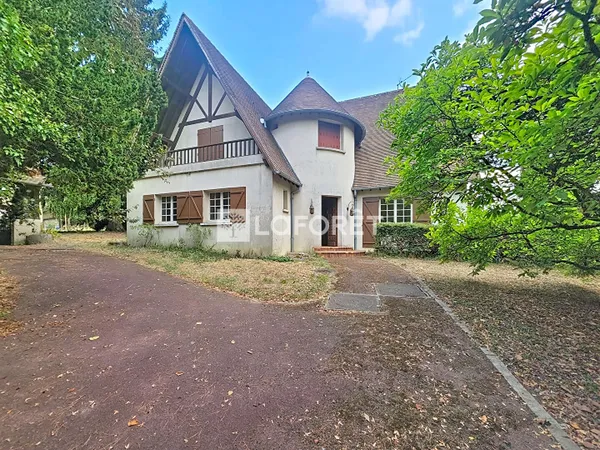 Maison 5 pièces 196 m²
