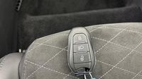Peugeot 208 e-208 136ch GT Pack — photo 16