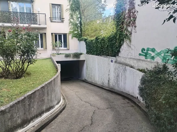 Parking les lilas