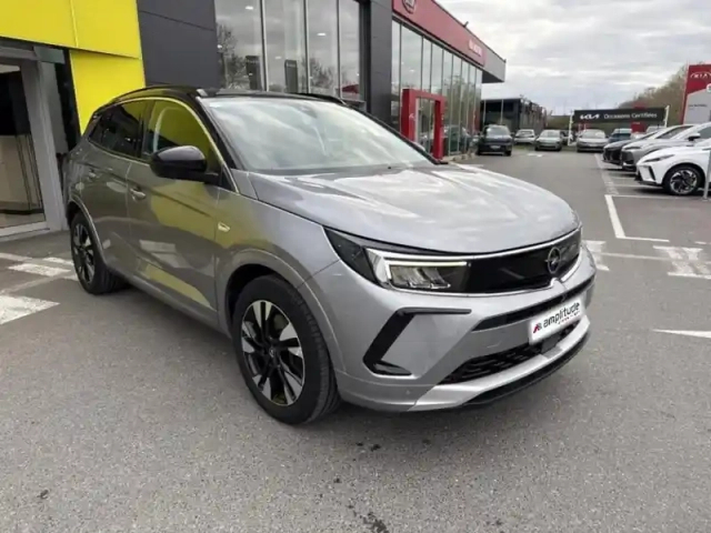 Opel Grandland 1.6 turbo 225ch hybride elegance business — photo 3