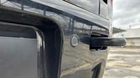 Land-Rover Defender 110 2.0 P300e X-Dynamic HSE — photo 22