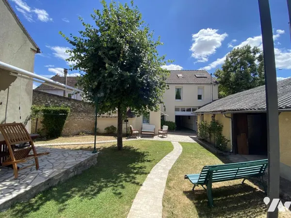 Maison 9 pièces 168 m²