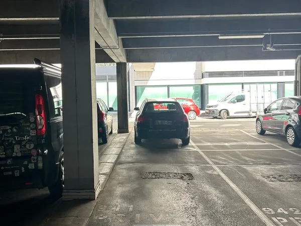 Loue place de parking - métro Garibaldi