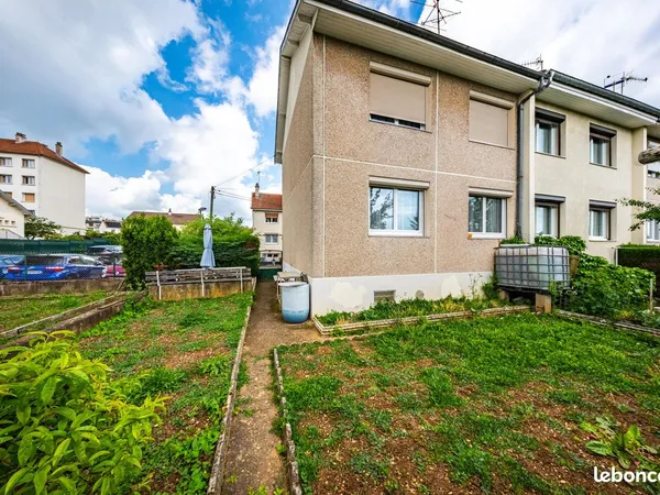 Maison jumelée | Jardin clos 351m2 | Dijon Bourroches